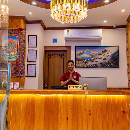 Hotel Yakroo Manang Катманду Екстериор снимка