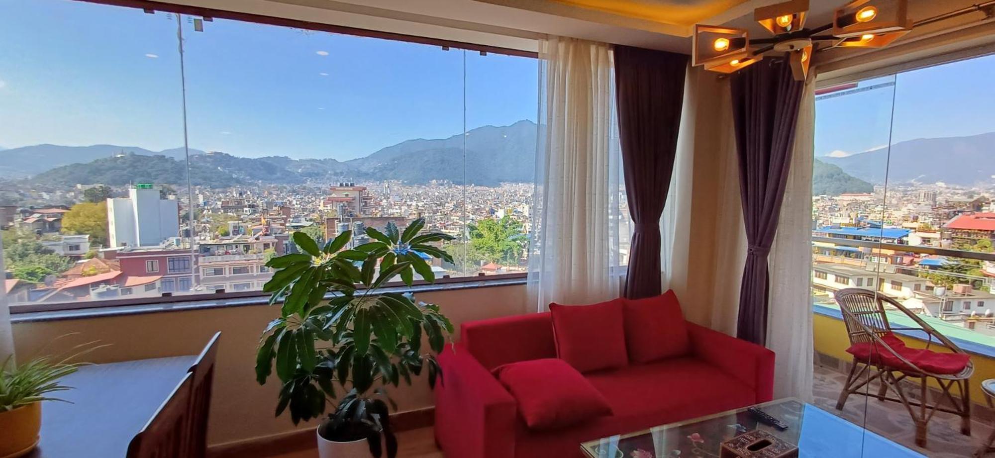 Hotel Yakroo Manang Катманду Екстериор снимка
