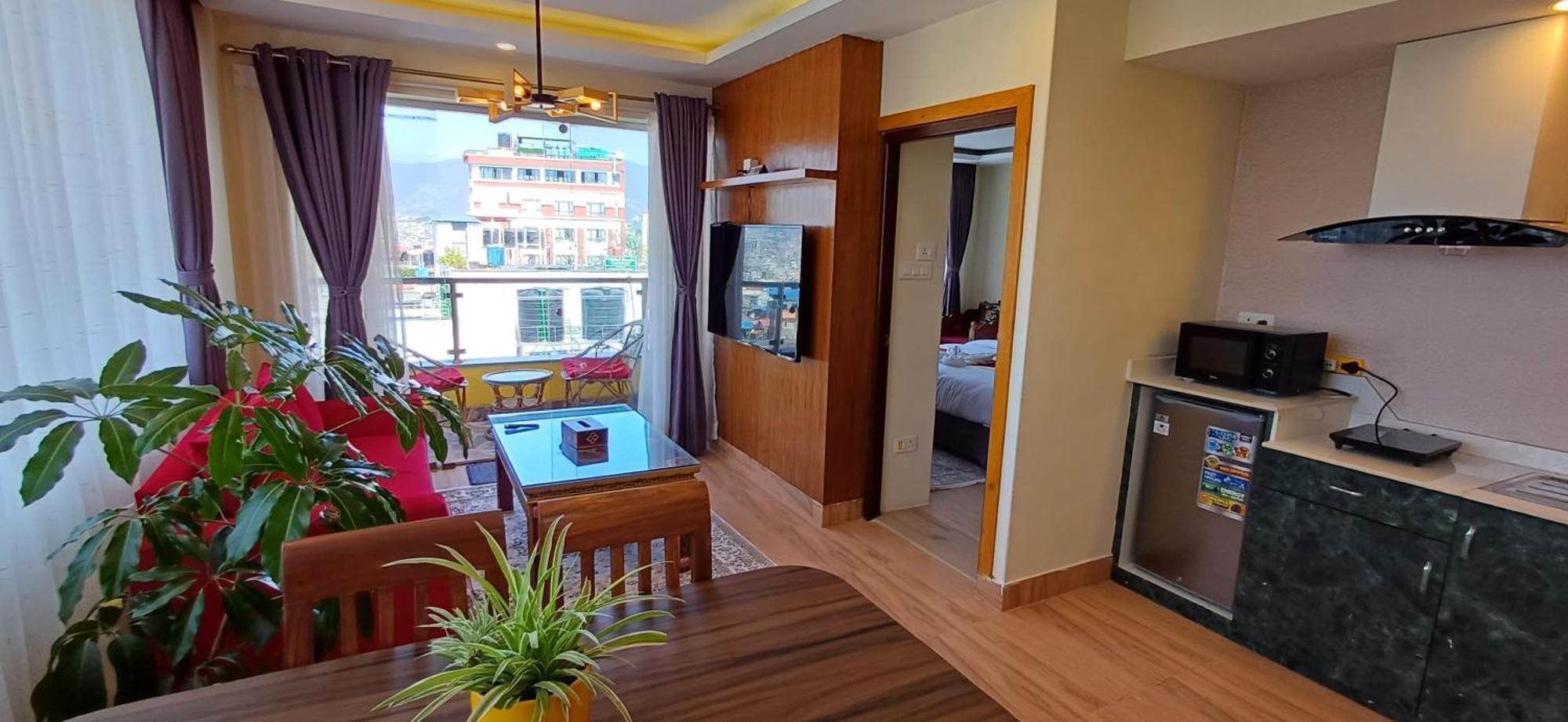 Hotel Yakroo Manang Катманду Екстериор снимка
